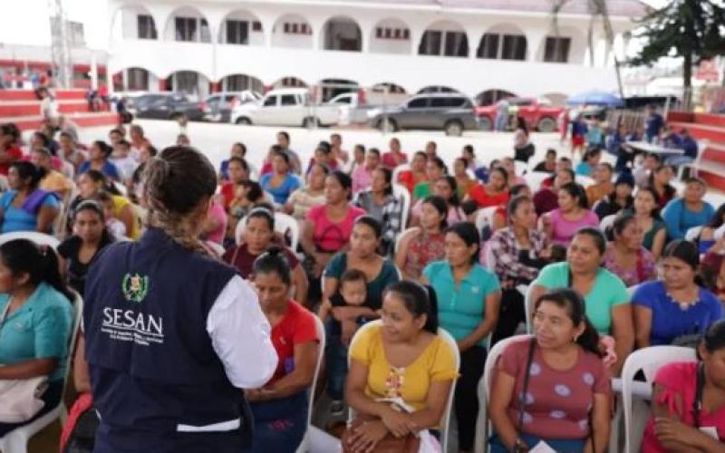 ¿Qué es la Comunicación para el Cambio Social y de Comportamiento en la iniciativa Mano a Mano?