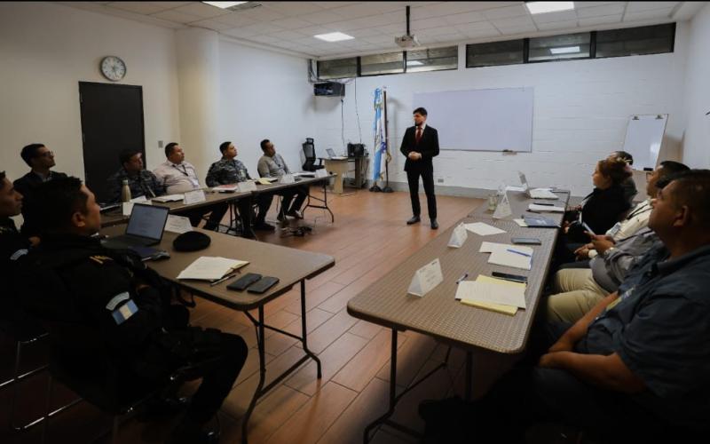 El evento contó con la participación de representantes del Ministerio de Gobernación, Ministerio de la Defensa Nacional, la Secretaría de Inteligencia del Estado, la Administración Nacional de Aeropuertos, el Aeropuerto Internacional La Aurora y el Aeropuerto Mundo Maya