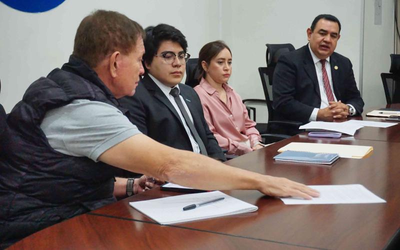 DGT dialoga con porteadores de Tacaná sobre el avance y depuración de expedientes