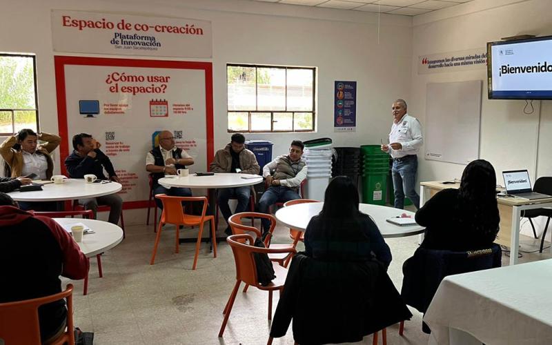 Capacitación de bienestar animal en San Juan Sacatepéquez 