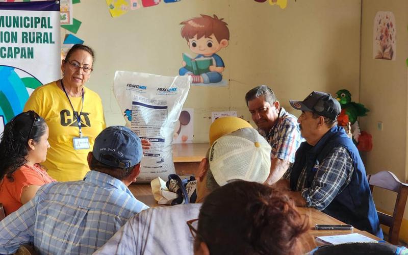 Capacitación técnica beneficia a pequeños productores de Santa Rosa