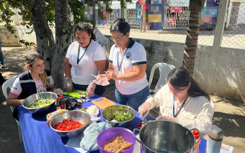 Familias de Estanzuela aprenden a nutrir mejor a sus hijos en el Club de Nutrición