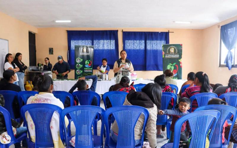 Madres fortalecen conocimientos en alimentación saludable para prevenir la desnutrición infantil