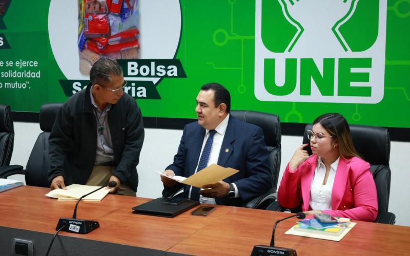 DGT y gremiales de transporte turístico avanzan en la creación de un nuevo reglamento sectorial