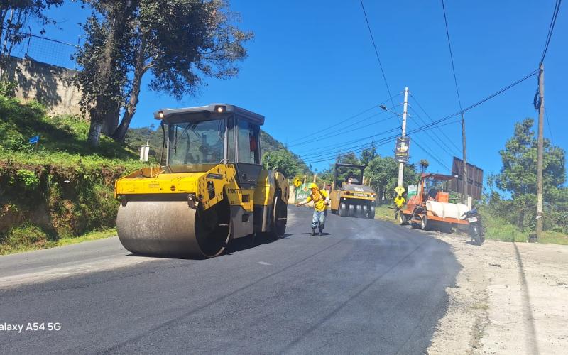 Se inicia rehabilitación de asfalto entre la capital y San Pedro Sacatepéquez