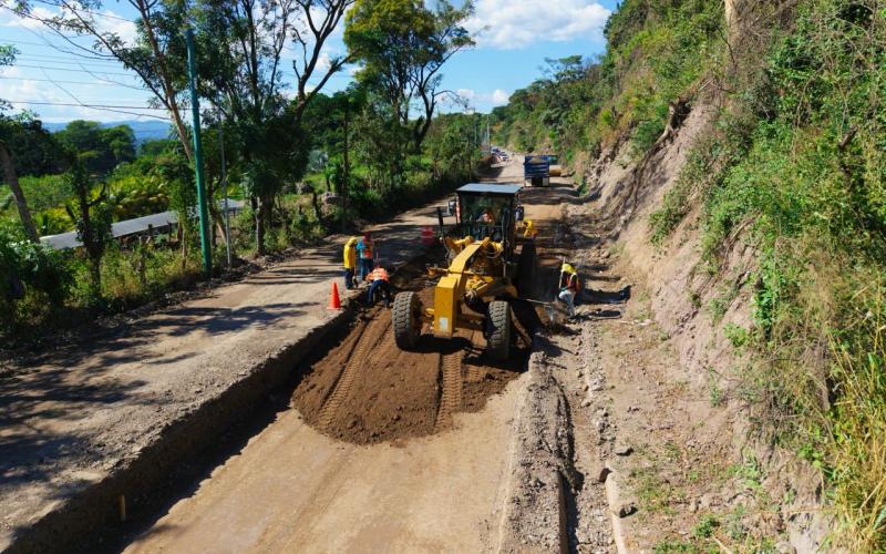Vía a Anguiatú será más resistente con nueva base y asfalto reforzado