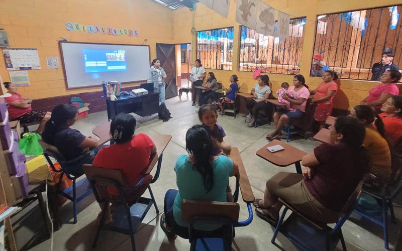 Productores de Zacapa aprenden a transformar su producción en ganancias sostenibles