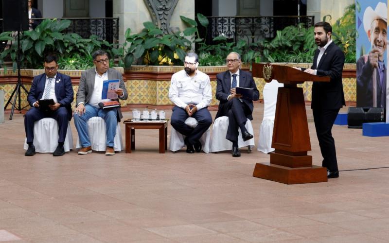 Santiago Palomo, Secretario de Comunicación Social de la Presidencia  