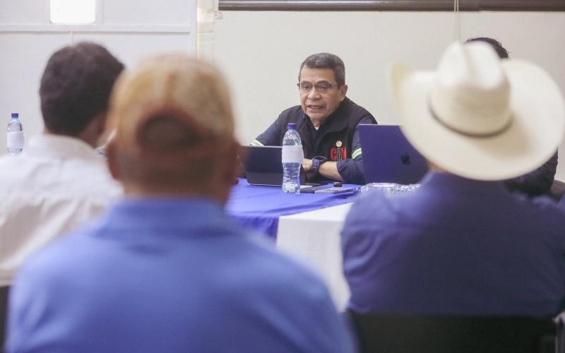 Autoridades de Baja Verapaz reciben avances y respuestas sobre proyectos viales 