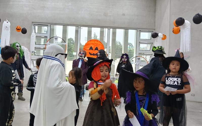 Concurso de disfraces en parque de la Paz, Cobán
