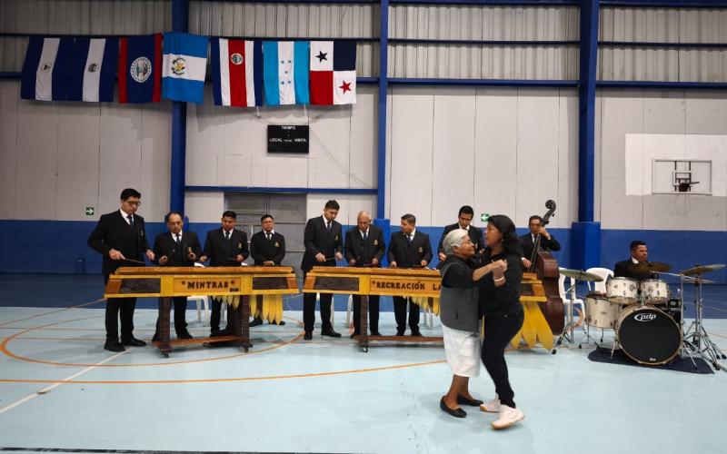 MCD conmemora el Día Nacional del Adulto Mayor en el Parque Erick Barrondo