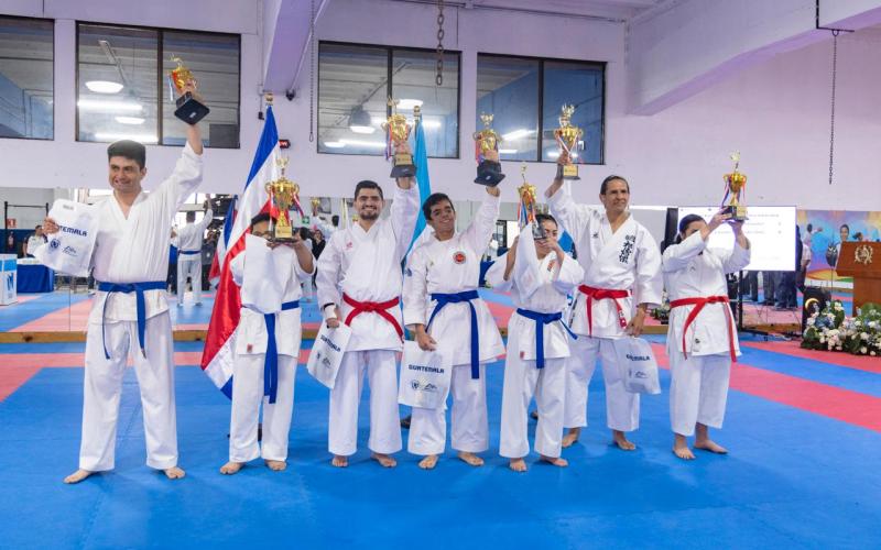 Parakarate brilla  Festival Paradeportivo