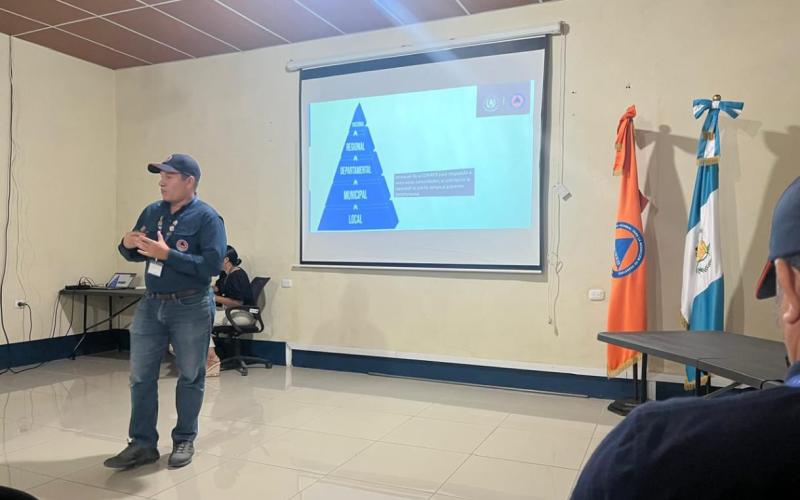 Durante la semana, se llevaron a cabo múltiples labores bajo esta filosofía. Se realizaron chapeos en el perímetro interno y áreas verdes, despejando los entornos del centro de control y mejorando la visibilidad y seguridad aeroportuaria.