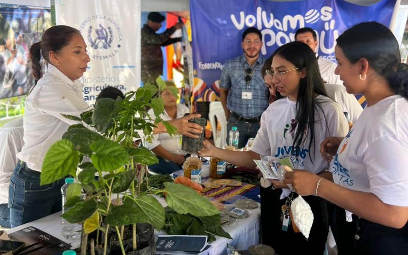 “Volvamos al parque”, actividad interinstitucional que impulsan el bienestar en Jalapa