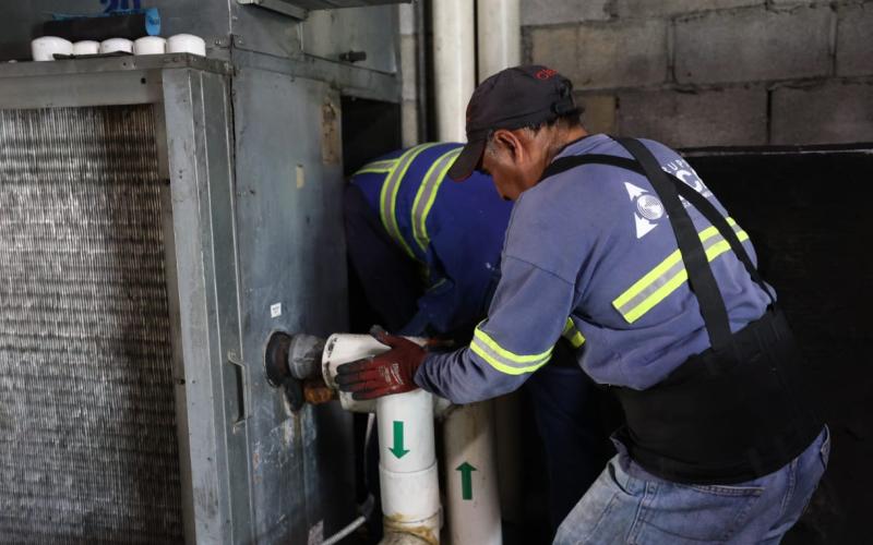 Esta fase representa la etapa final para alcanzar condiciones óptimas de confort térmico, por lo que ya se inició el desmontaje de las unidades antiguas e inservibles, 