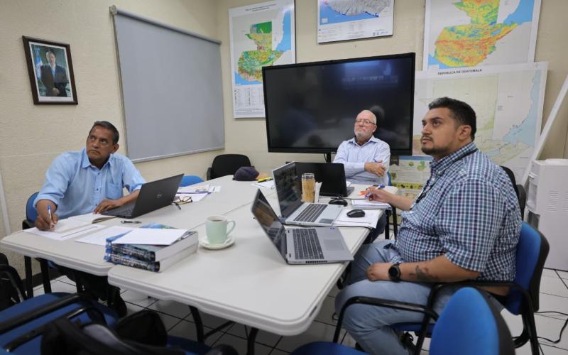 Fortalecen capacidades de equipos técnicos para la aplicación del sistema Keyline