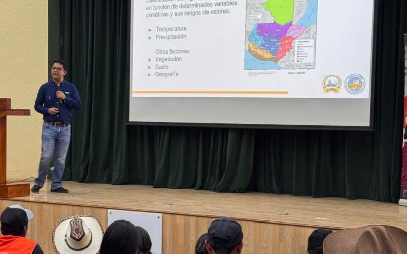 INSIVUMEH participa en el II Congreso Nacional de COLRED y comparte aportes sobre sistemas de alerta temprana