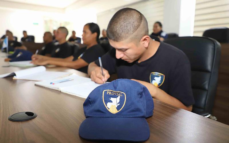 Los futuros brigadas de Provial fortalecen sus conocimientos en Derechos Humanos