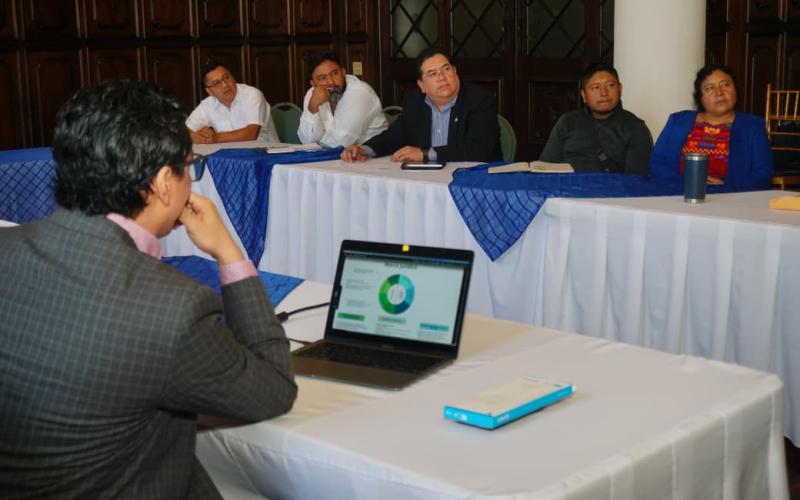 CIV y DGT trabajan en la transformación del sistema de transporte terrestre en Guatemala