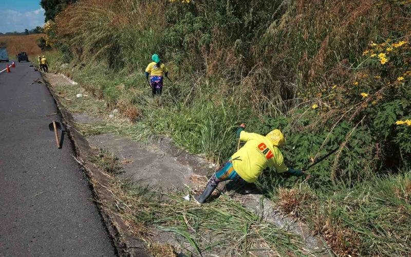 Covial avanza en limpieza y bacheo para fortalecer la transitabilidad en ruta al Pacífico