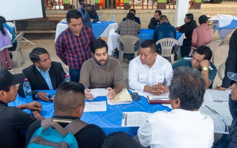 CIV trabaja con autoridades locales y población para desarrollar proyectos en Quiché