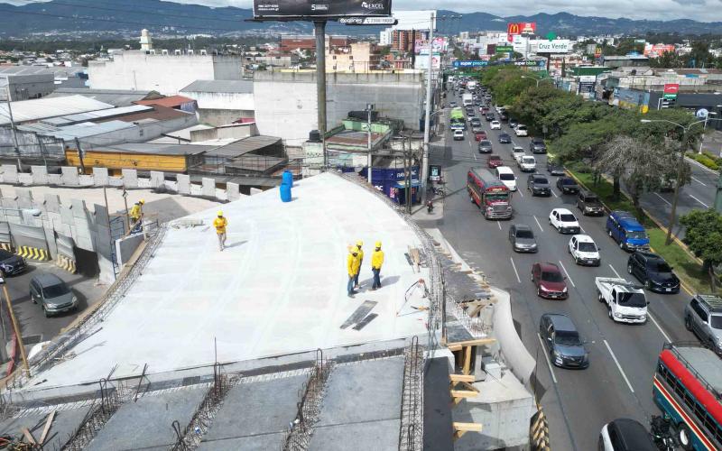 Trabajos en puentes 5 y 6 generarán cierres esta semana en la calzada Roosevelt 