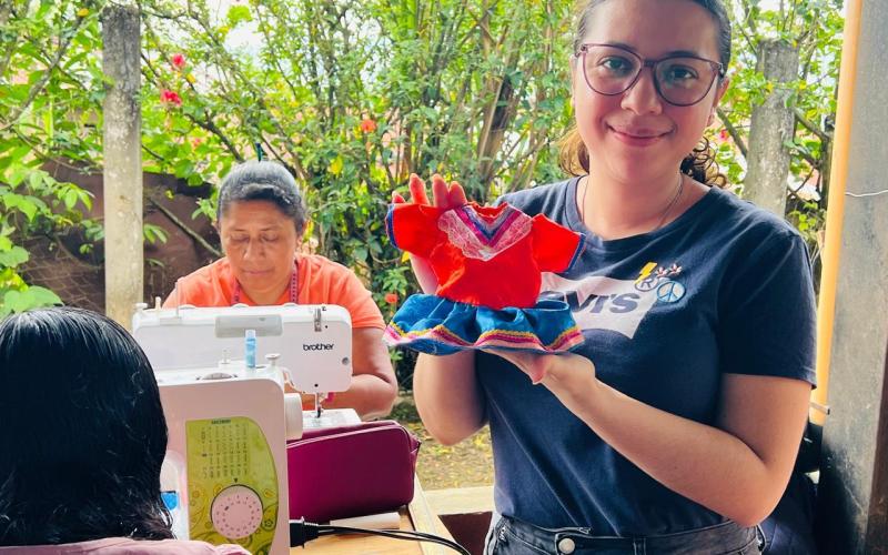 indumentaria maya Ch’orti’ en miniatura