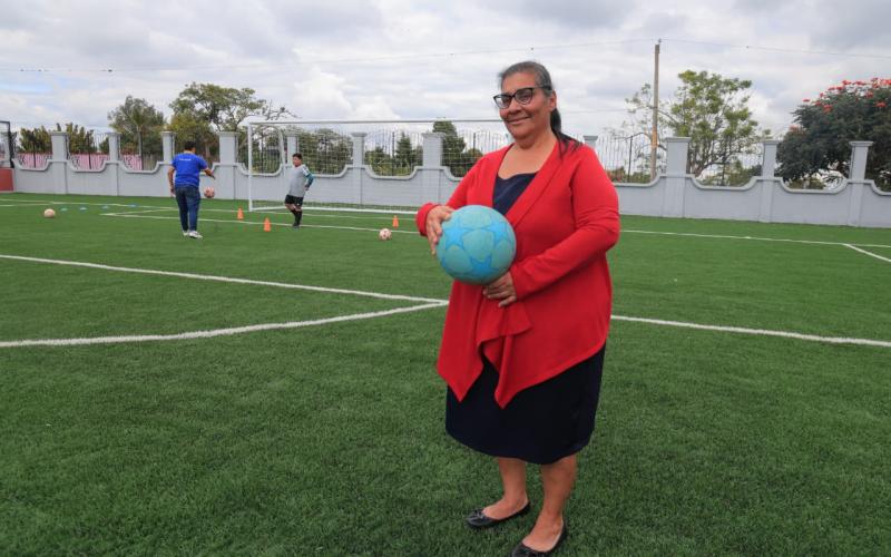 Lesbia Mijangos y el sueño de Los Mixcos