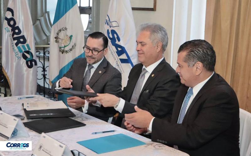 Convenio entre SAT y Correos agiliza servicios postales y aduaneros  