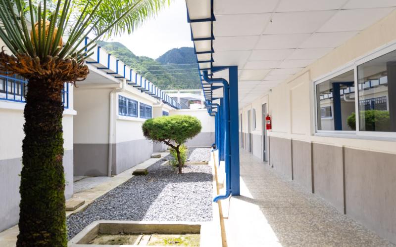 Más espacios renovados fortalecen salud, educación y servicios públicos en 15 departamentos