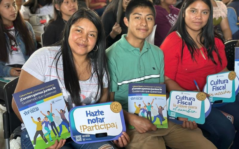 Programa Cultura Fiscal capacita a más de 19 mil jóvenes durante 2025