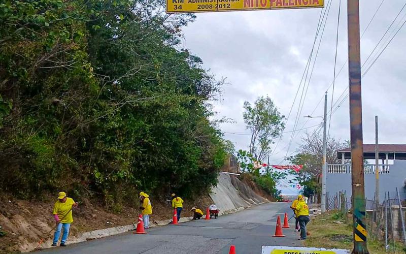 Limpieza de drenajes mejora movilidad y reduce riesgos en San José del Golfo 