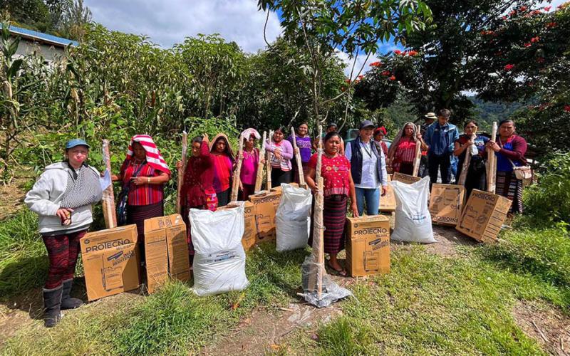 Sistema patio fortalece la producción y el autoconsumo de más de 51 mil pequeños agricultores