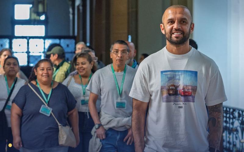 José Manuel «El Moyo» Contreras recorrió el Palacio Nacional de la Cultura