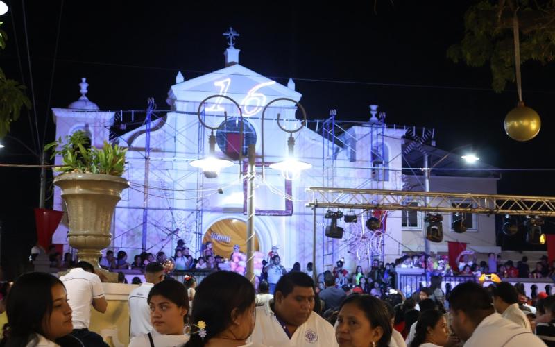Transmisión Especial Chapinlandia: XVI Aniversario de la Consagración de Jesús del Calvario