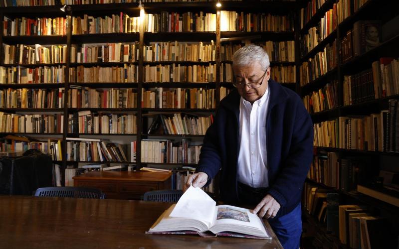 «Crecí entre libros»: Adolfo Vides, Premio Nacional de Literatura “Miguel Ángel Asturias” 2025