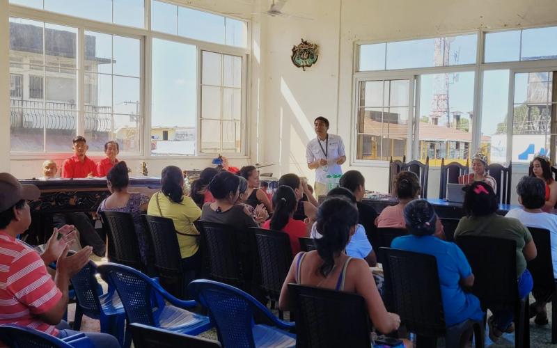 El taller se impartió para promover los idiomas maya K'iche y Mam. 