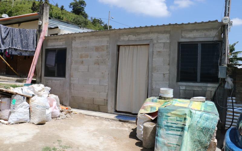 Avance de proyectos habitacionales beneficia a familias de Usumatlán, Zacapa