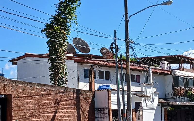 Asesoría legal que impulsa transparencia y orden en el sector cable