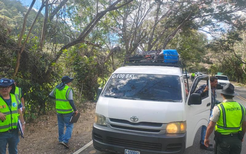 DGT refuerza la seguridad de los usuarios del transporte durante el Día Milagroso del Señor de Esquipulas