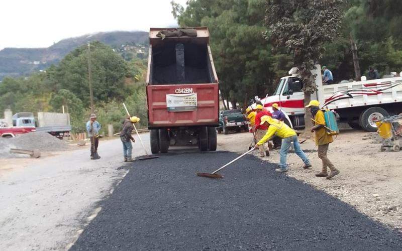 Bacheo mejora el paso entre Chiantla y Todos Santos Cuchumatán