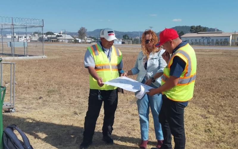 La ampliación de la terminal permitirá mejorar la atención a pasajeros, optimizar los espacios operativos y fortalecer la conectividad aérea del departamento.