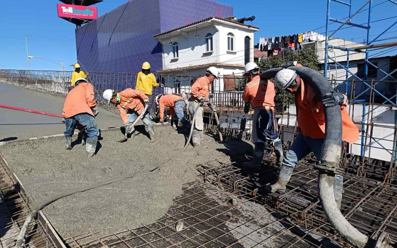 Avanzan trabajos en el Paso a Desnivel de la Calzada Roosevelt y mejoran la movilidad para miles de vecinos
