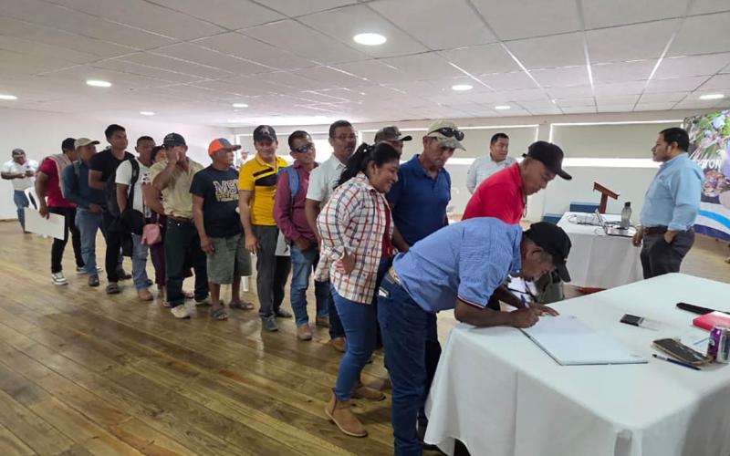 Acuerdan períodos de veda en el área continental de Izabal