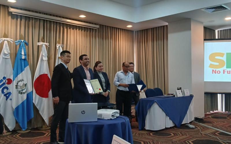 Becarios internacionales replicarán modelo agrícola de Guatemala en sus países