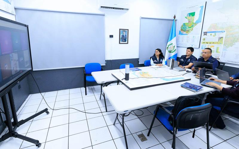 Capacitan a jefes departamentales en uso de información geoespacial