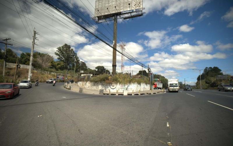 ¿Usas la Villalobos? Toma en cuenta el cierre temporal de un carril  hacia el sur 