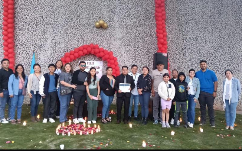 Parque de la Paz Erick Barrondo de Cobán celebró el Día del Cariño con emotivo concierto de piano. 