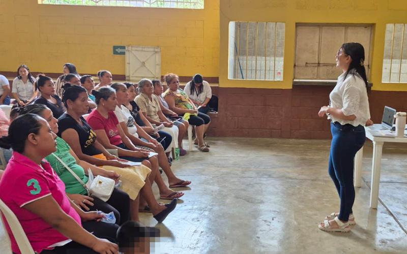 Empoderamiento y liderazgo de mujeres zacapanecas se fortalece