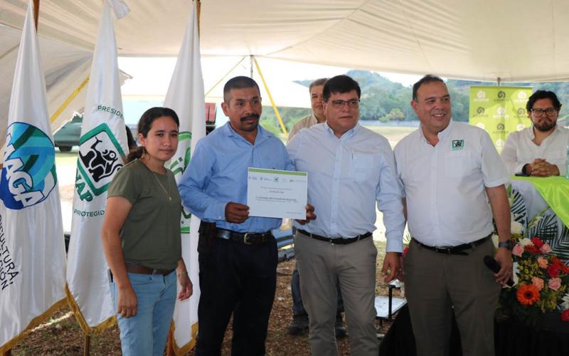 Entregan beneficios del PRE en la Reserva de la Biosfera Maya